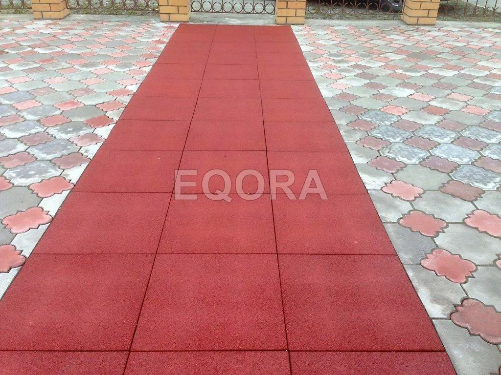 Резиновое покрытие для двора частного дома из резиновой крошки в Чехове